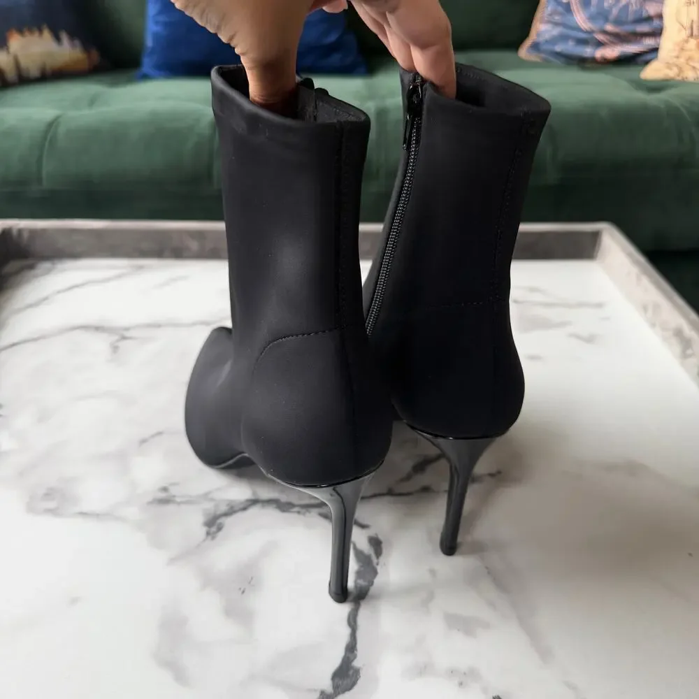 Jeffrey Campbell Nixie Black Neoprene Booties Size 8